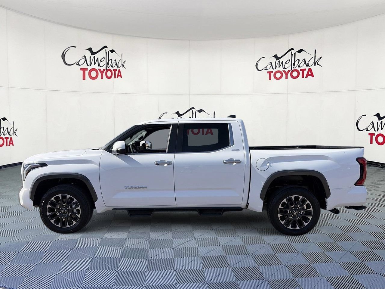 New 2026 Toyota Tundra Limited AWD/4WD image 4