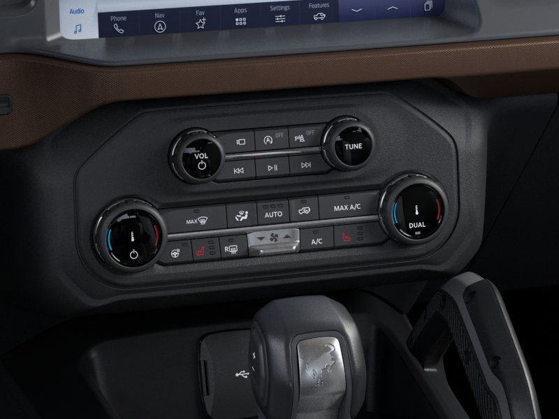 New 2024 Ford Bronco Outer Banks image 16