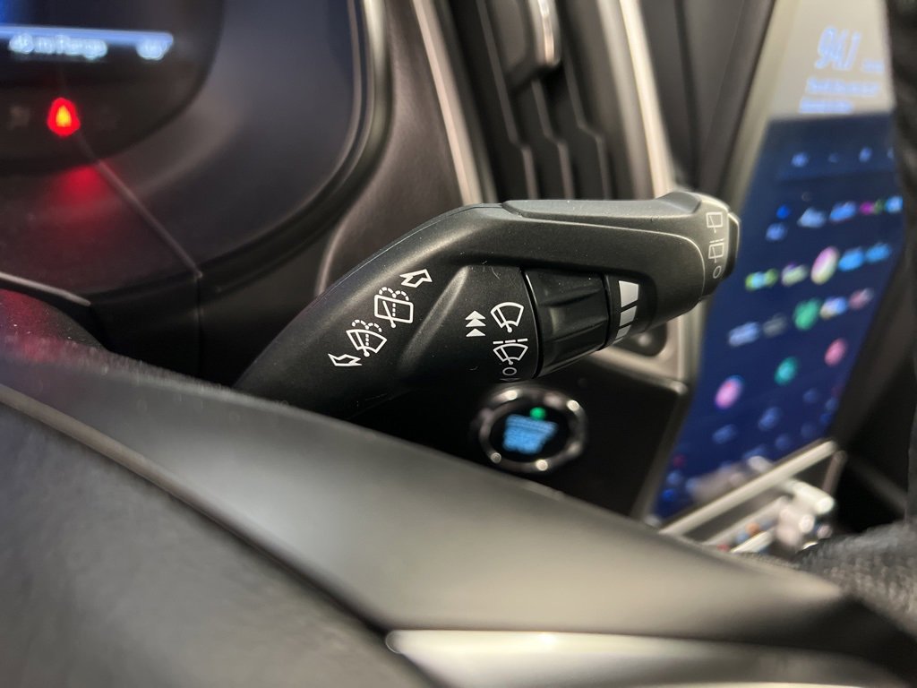 Certified 2024 Ford Edge SEL w/ Convenience Package image 20