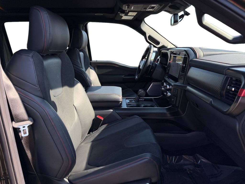 Used 2025 Ford F150 Raptor image 17