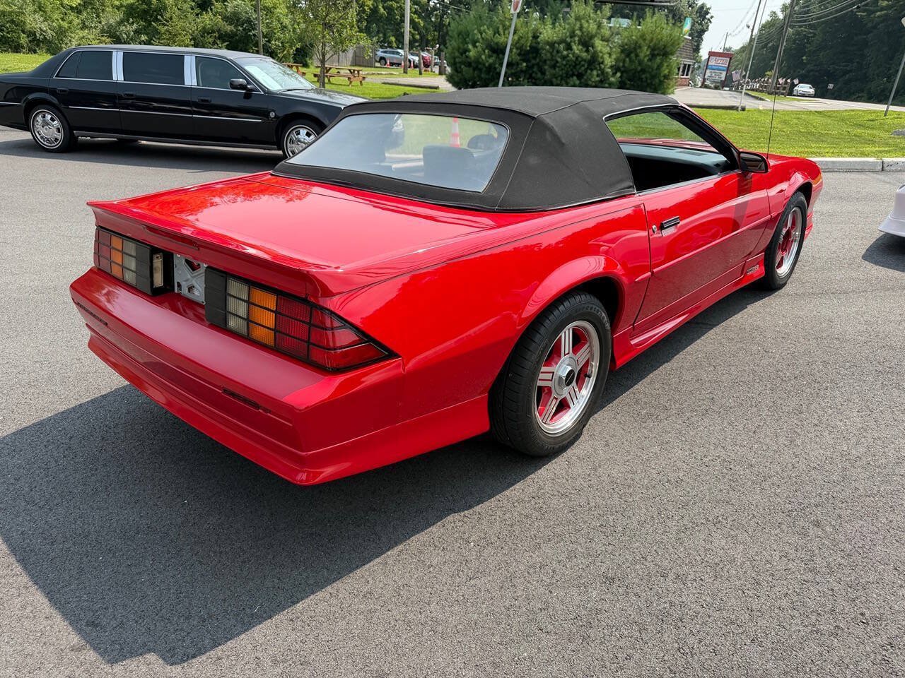 Used 1991 Chevrolet Camaro Z28 RWD image 7