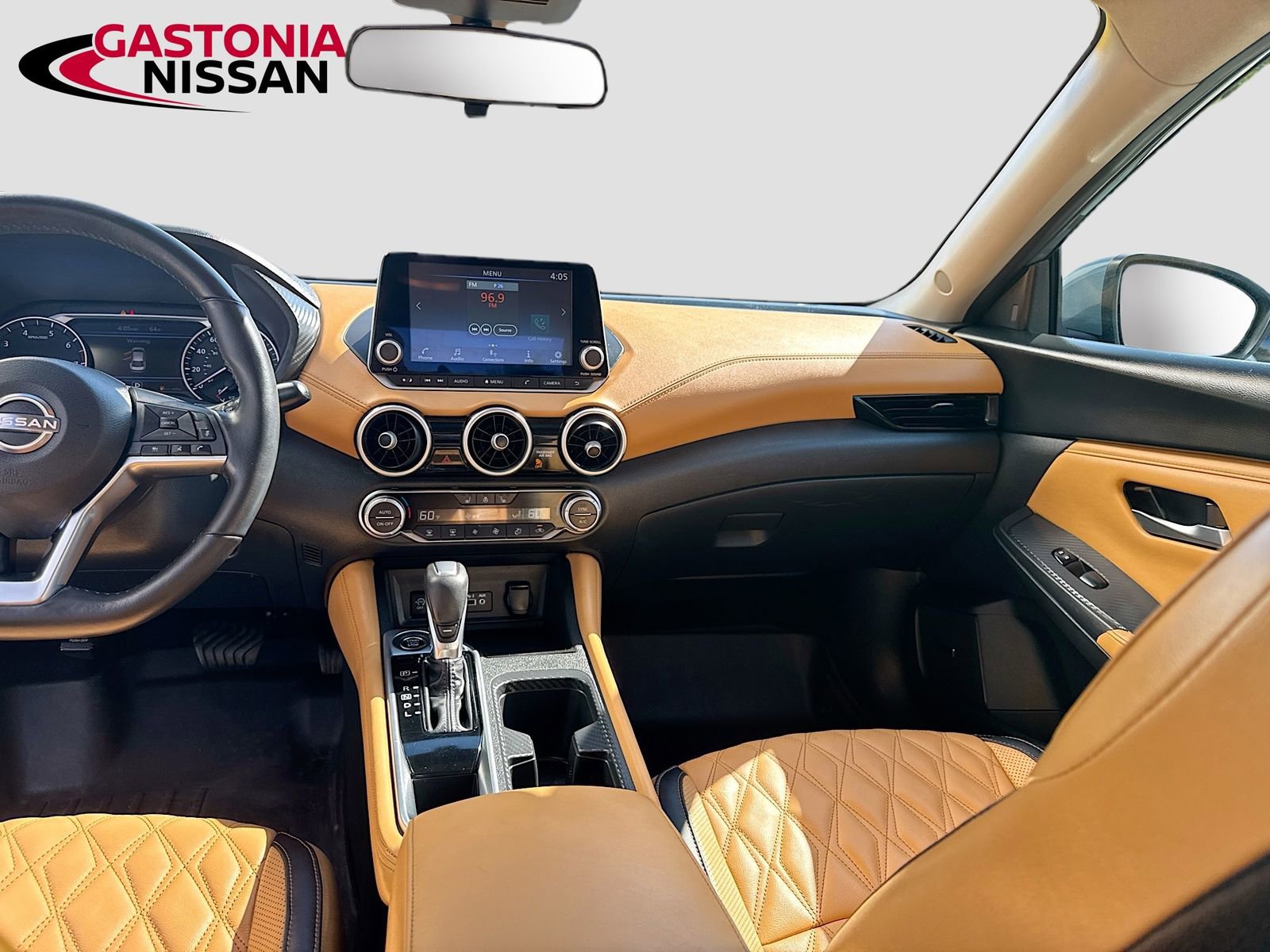 Used 2024 Nissan Sentra SV w/ SV Premium Package image 32