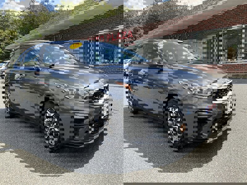 Used 2020 Kia Forte LXS image 3