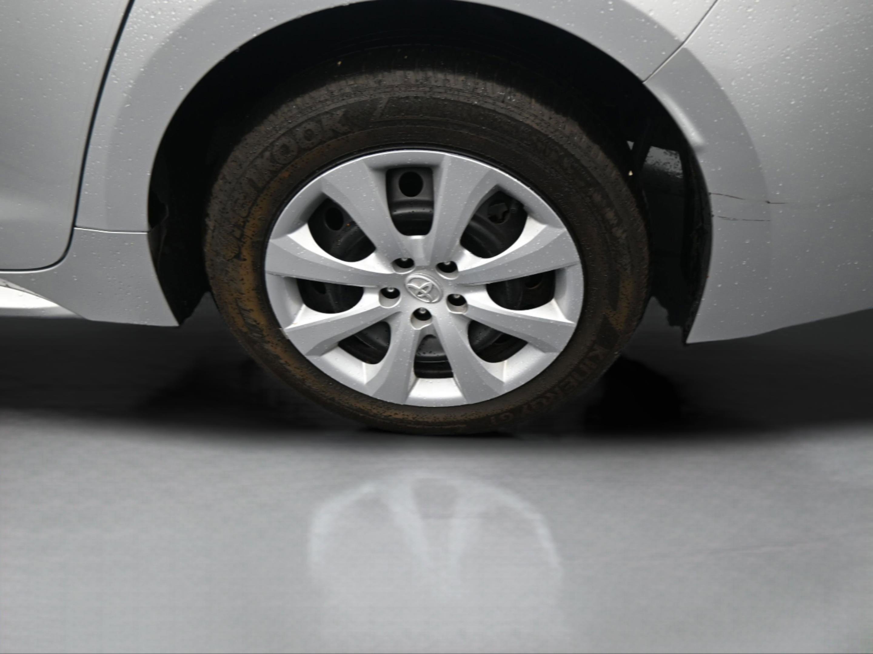 Certified 2024 Toyota Corolla LE image 36