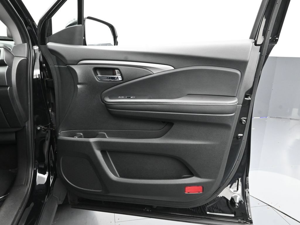 Used 2021 Honda Ridgeline Sport image 24