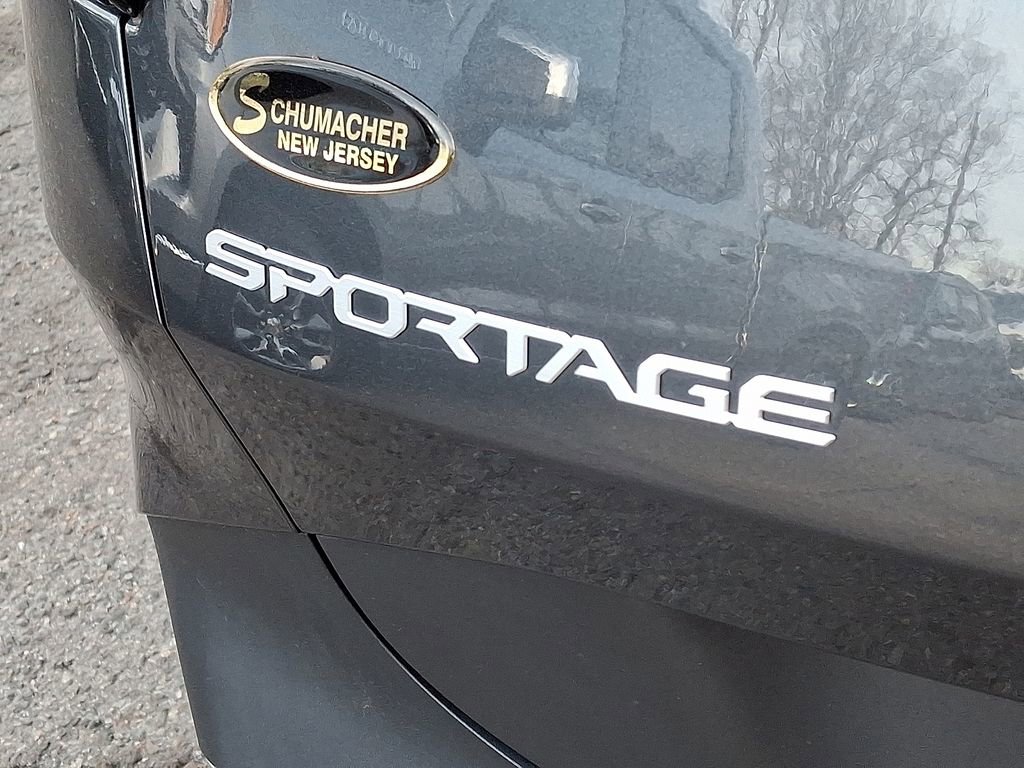 Used 2023 Kia Sportage LX image 30
