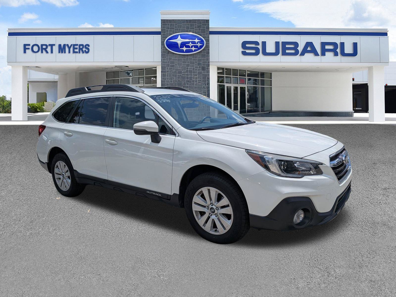 Used 2019 Subaru Outback 2.5i Premium AWD/4WD image 2