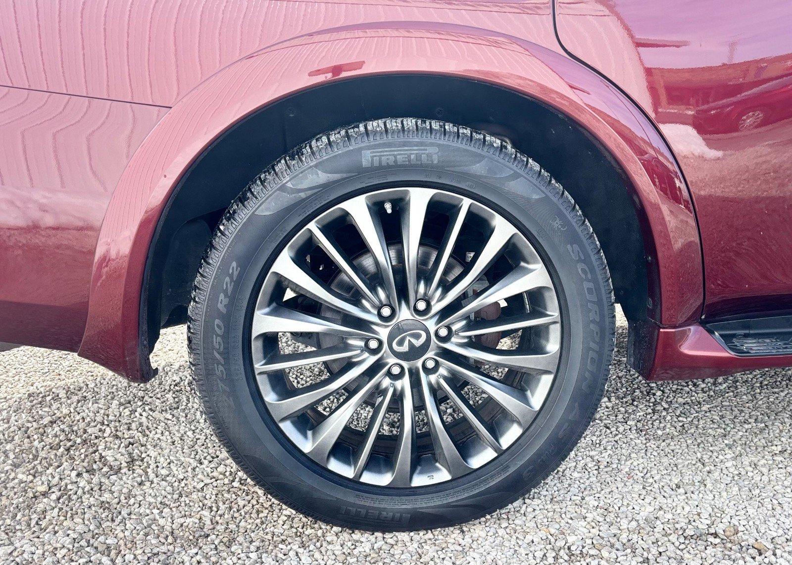 Used 2022 INFINITI QX80 Sensory w/ Cargo Package image 18