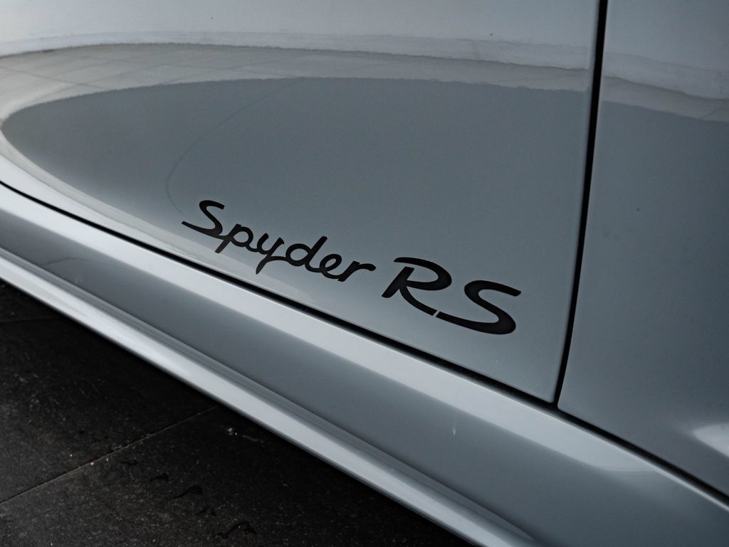 Certified 2024 Porsche 718 Boxster Spyder RS RWD image 17