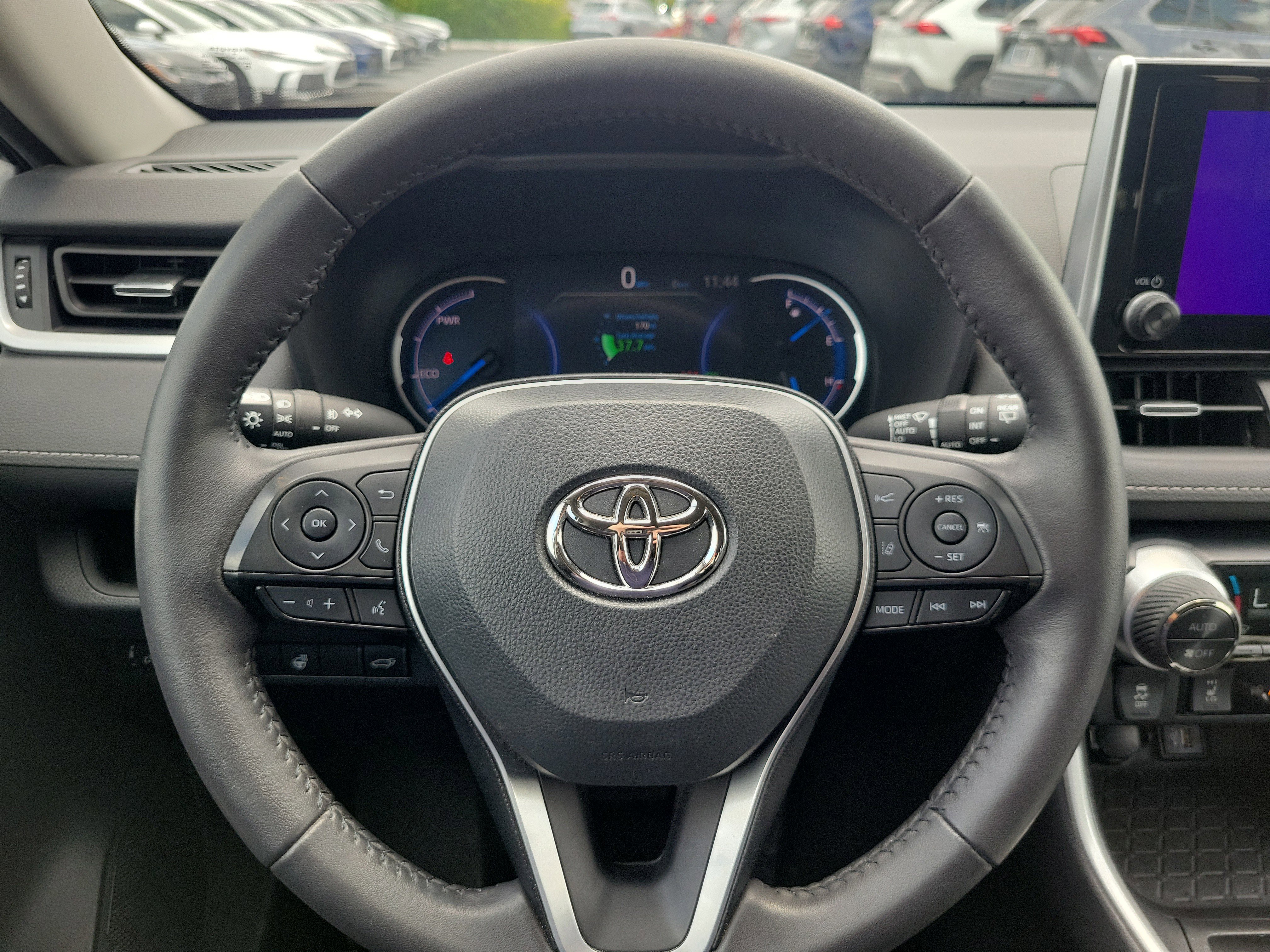 Used 2023 Toyota RAV4 XLE Premium image 23