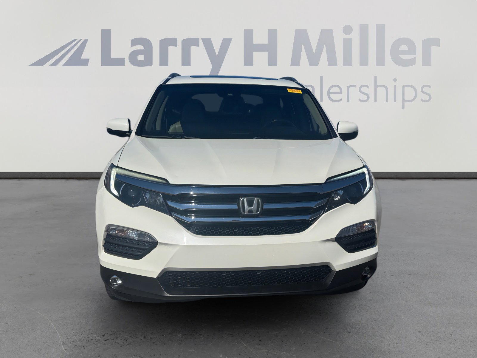 Used 2017 Honda Pilot Touring image 5