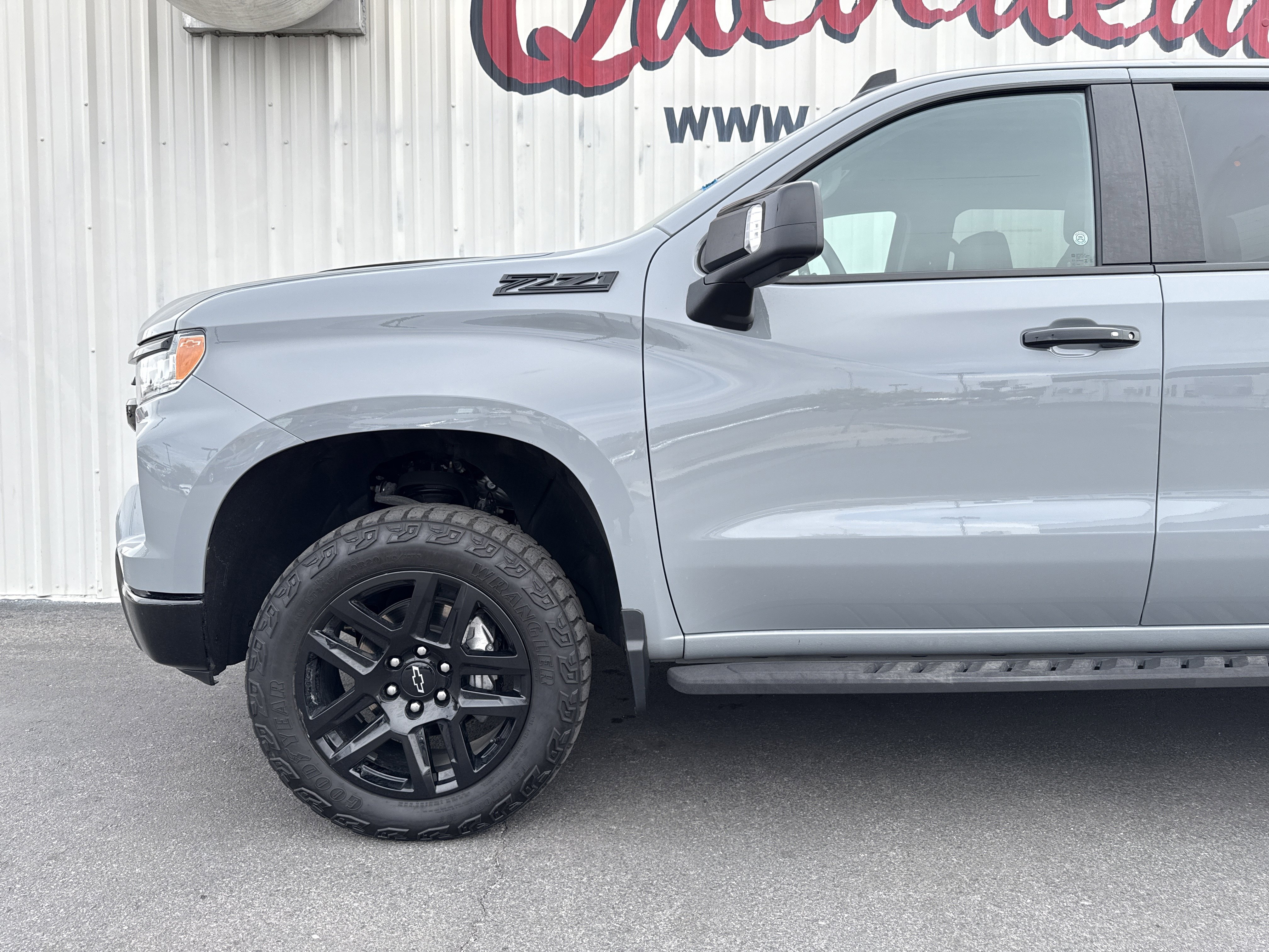 Used 2024 Chevrolet Silverado 1500 LT Trail Boss w/ LT Trail Boss Premium Package image 3