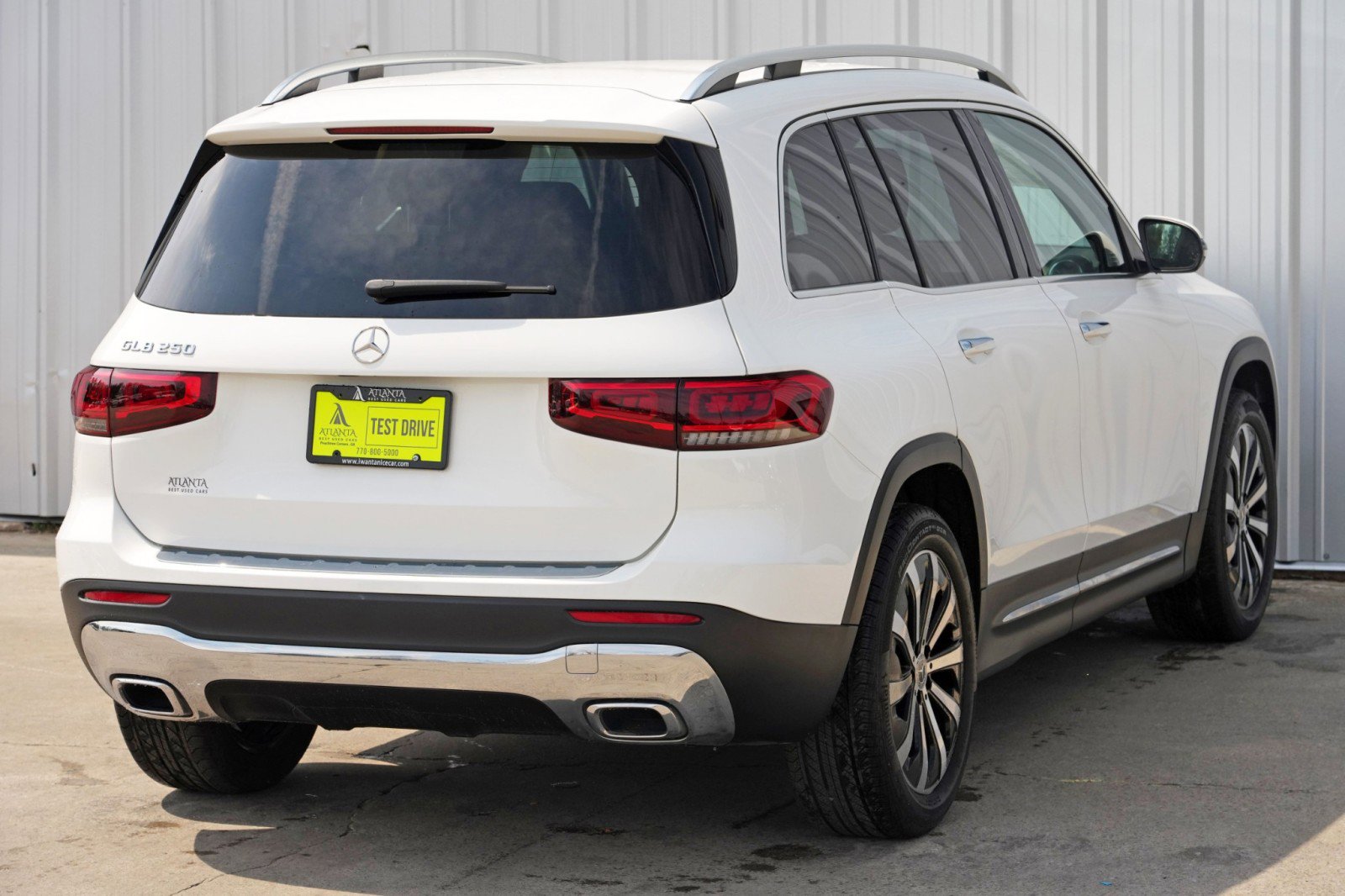 Used 2022 Mercedes-Benz GLB 250 w/ Premium Package Lite image 52