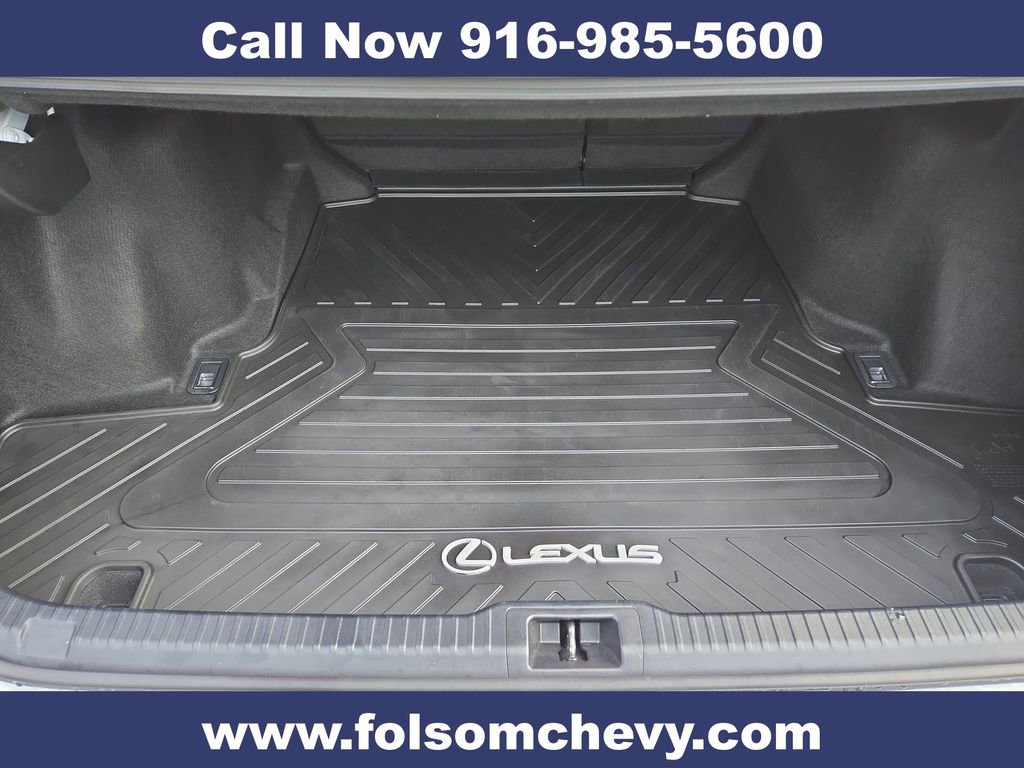 Used 2023 Lexus IS 300 w/ Comfort Package image 29