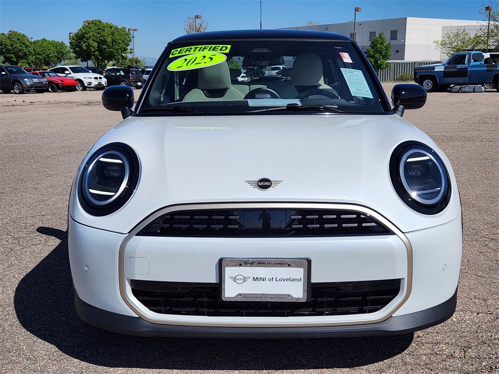 Used 2025 MINI Cooper 2-Door Hardtop image 5