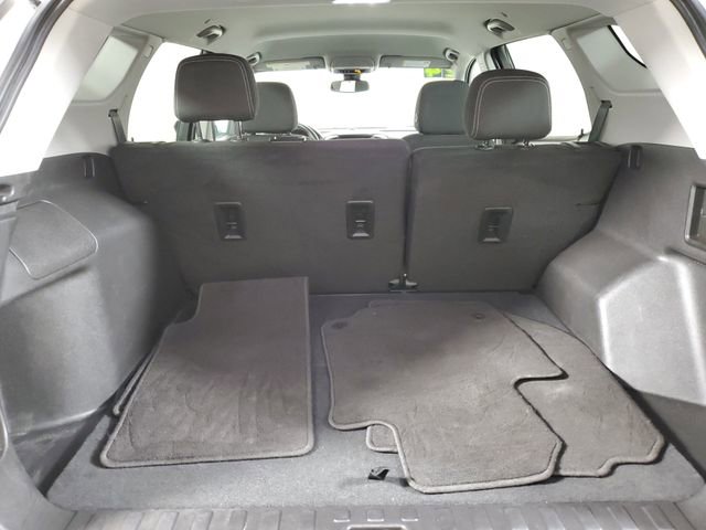 Used 2024 GMC Terrain SLE image 7