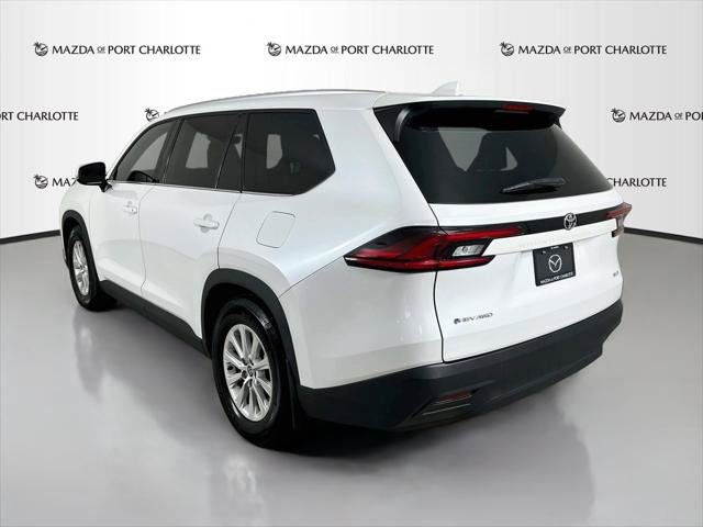 Used 2025 Toyota Grand Highlander AWD Hybrid image 33