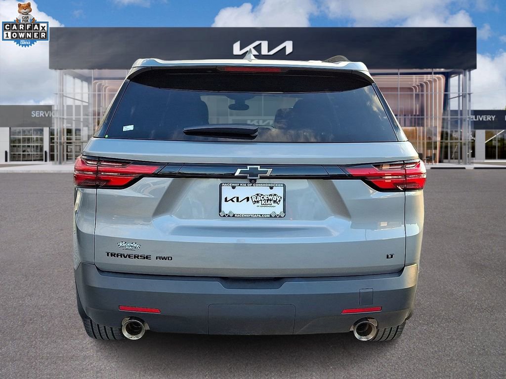Used 2023 Chevrolet Traverse LT w/ Midnight/Sport Edition image 6