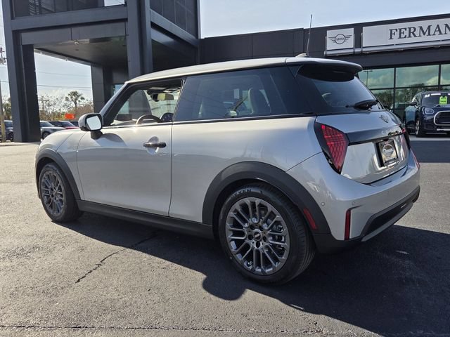 New 2026 MINI Cooper 2-Door Hardtop FWD image 5