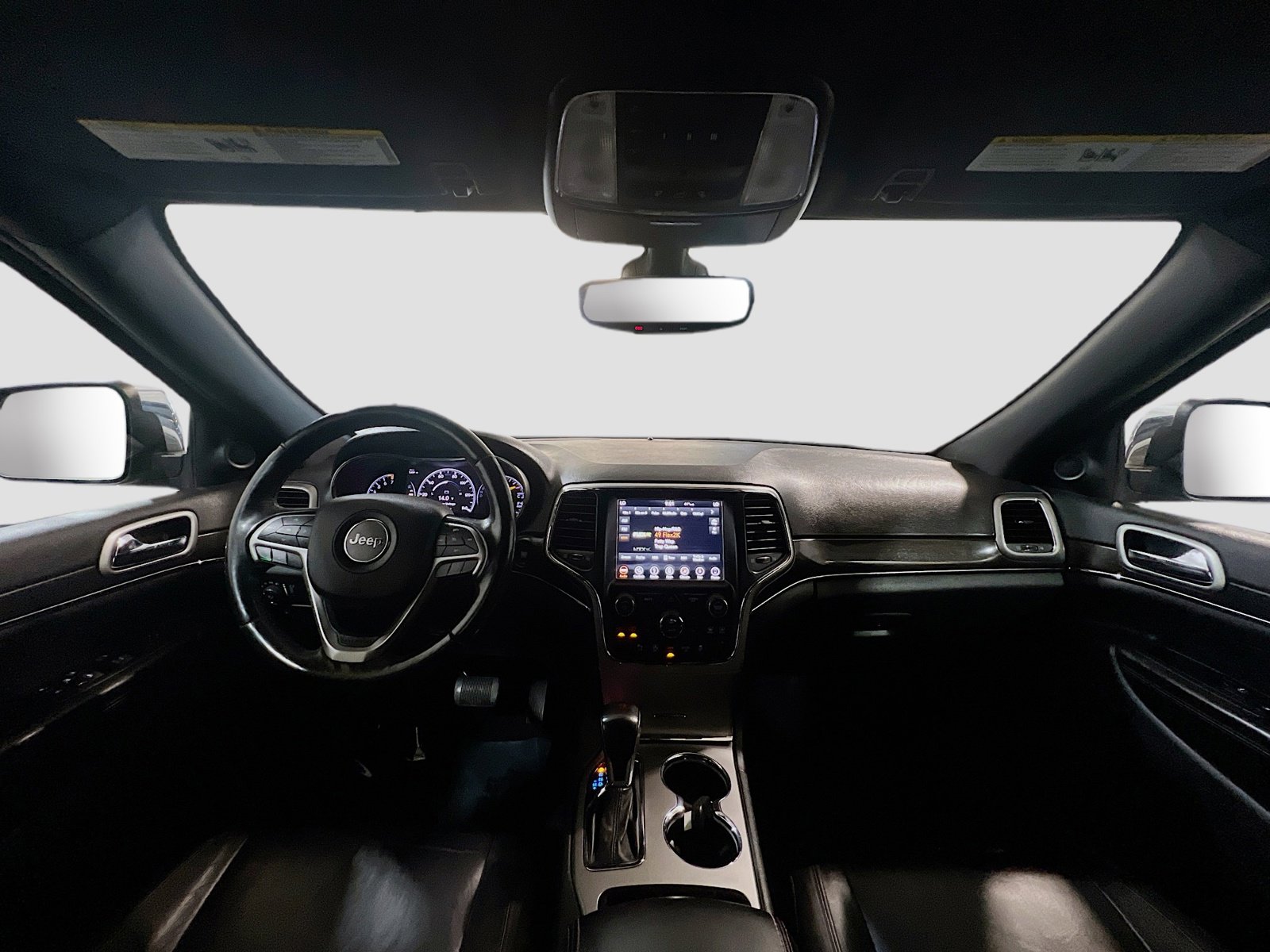 Used 2018 Jeep Grand Cherokee Limited image 17