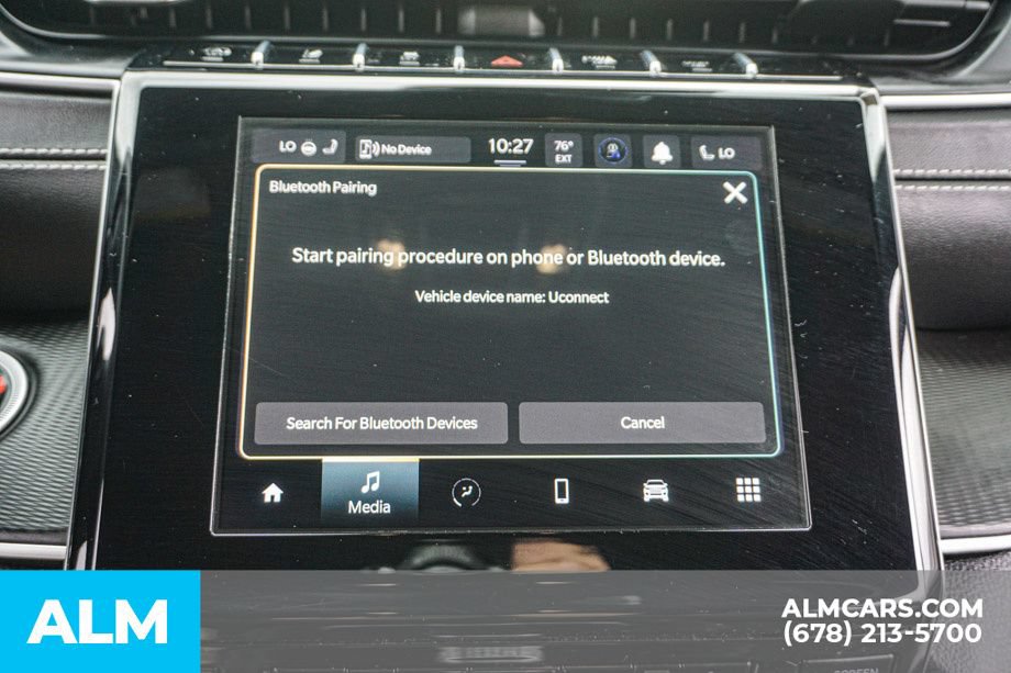Used 2025 Jeep Grand Cherokee Altitude AWD/4WD image 37