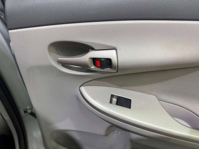 Used 2010 Toyota Corolla LE image 34