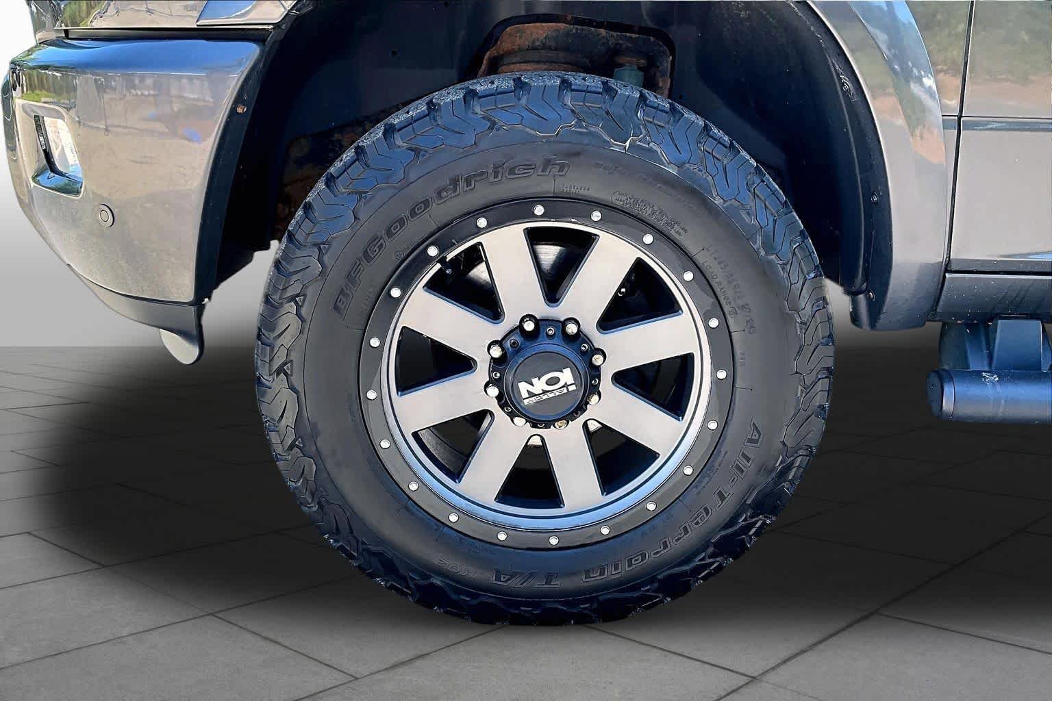 Used 2018 RAM 2500 Laramie w/ Sport Appearance Group AWD/4WD image 11
