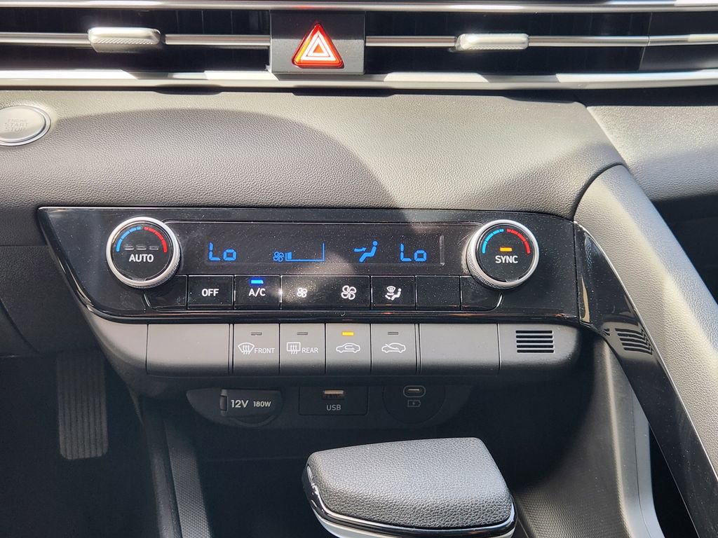 Certified 2025 Hyundai Elantra Blue image 16