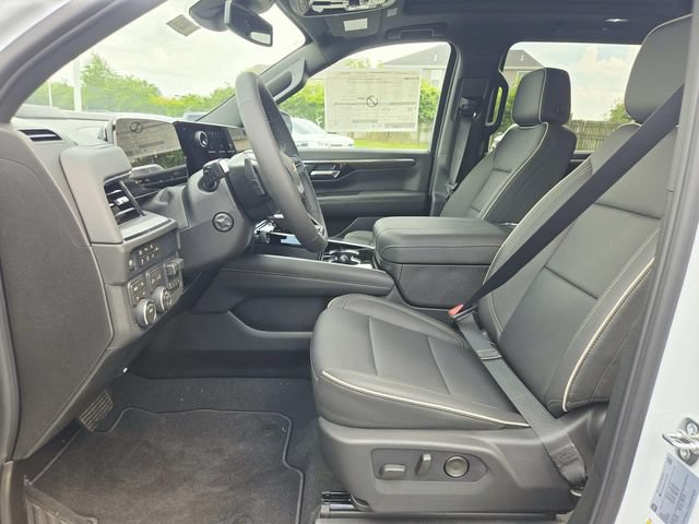 New 2026 Chevrolet Suburban Premier w/ Sun And Tow Package AWD/4WD image 9