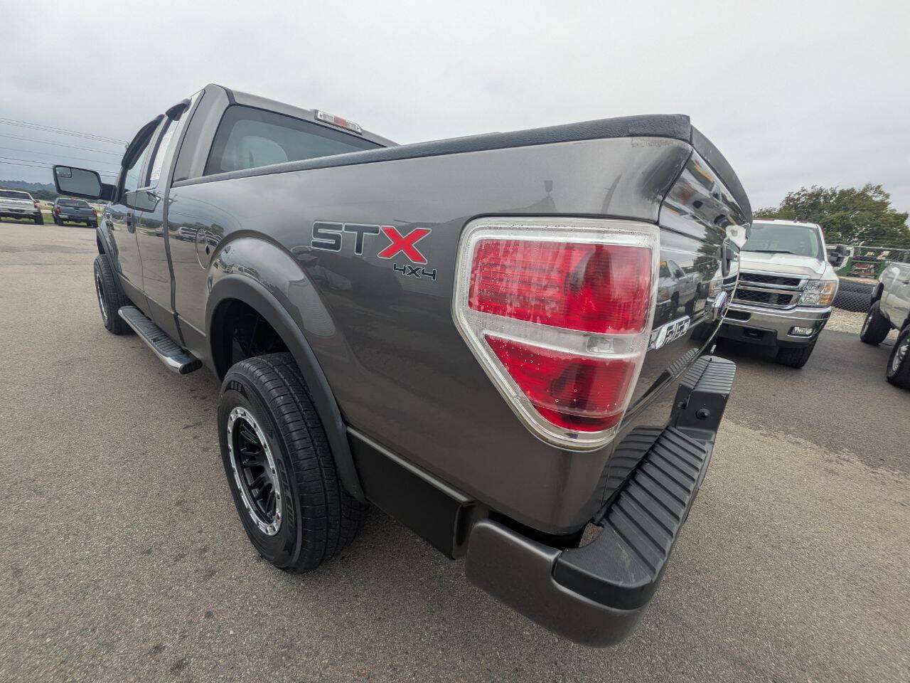 Used 2013 Ford F150 STX w/ Mid Equipment Group AWD/4WD image 4