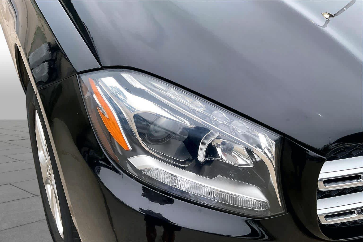 Used 2019 Mercedes-Benz GLS 450 4MATIC image 27