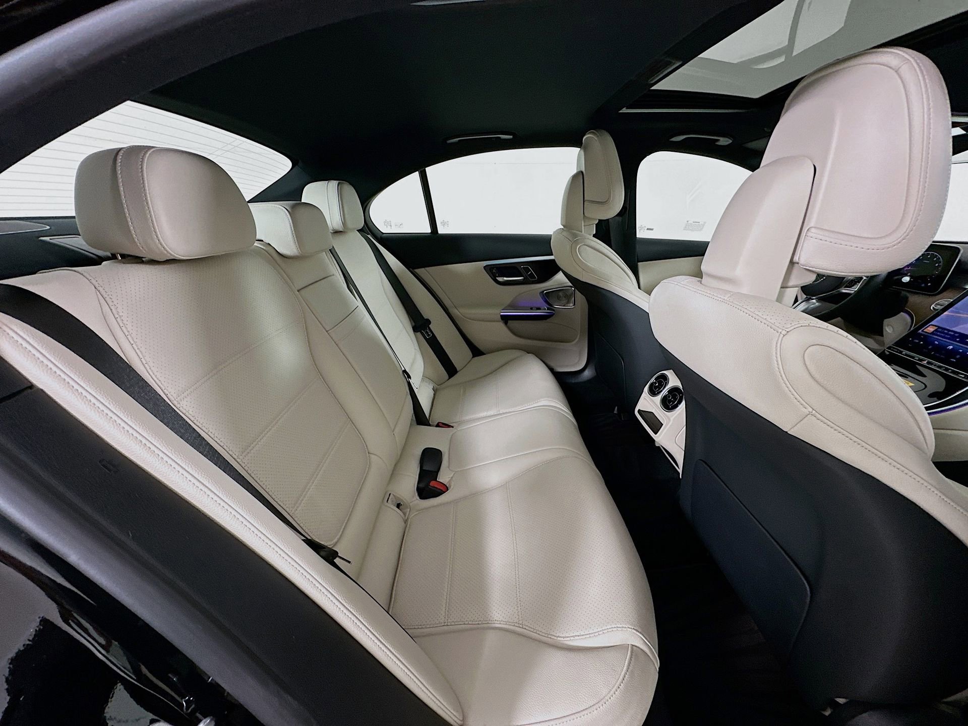 Certified 2025 Mercedes-Benz C 300 Sedan image 30