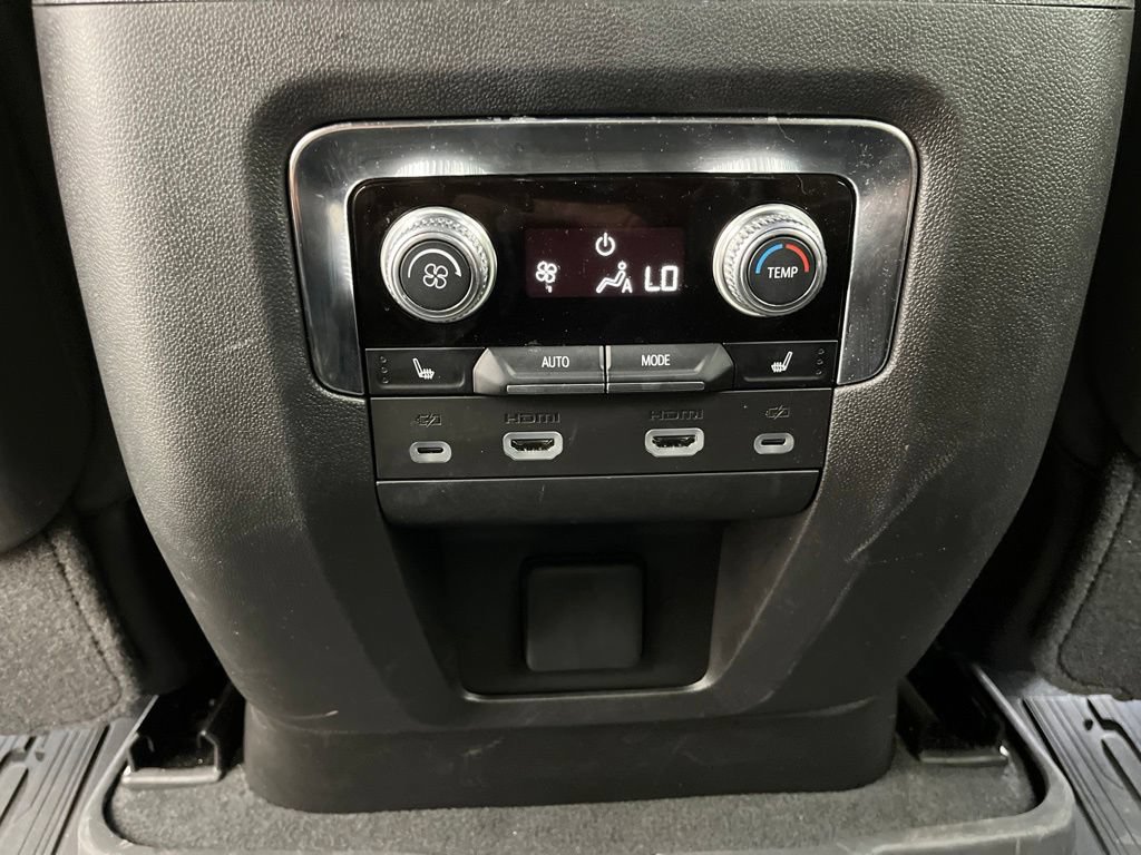 Used 2024 GMC Yukon Denali Ultimate AWD/4WD image 28