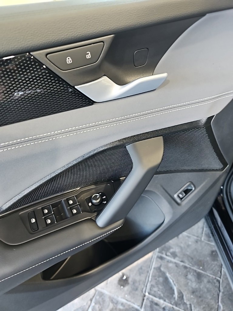 New 2026 Volkswagen Tiguan SE R-Line image 27