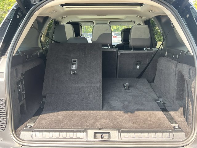 Used 2024 Land Rover Discovery S AWD/4WD image 41