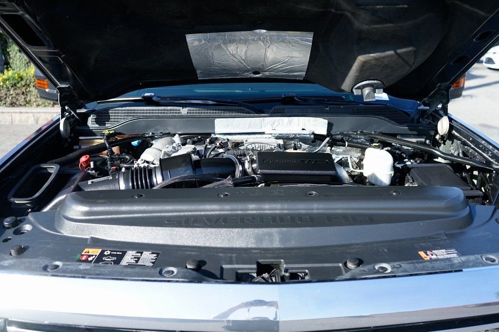 Used 2018 Chevrolet Silverado 3500 High Country w/ Duramax Plus Package image 12