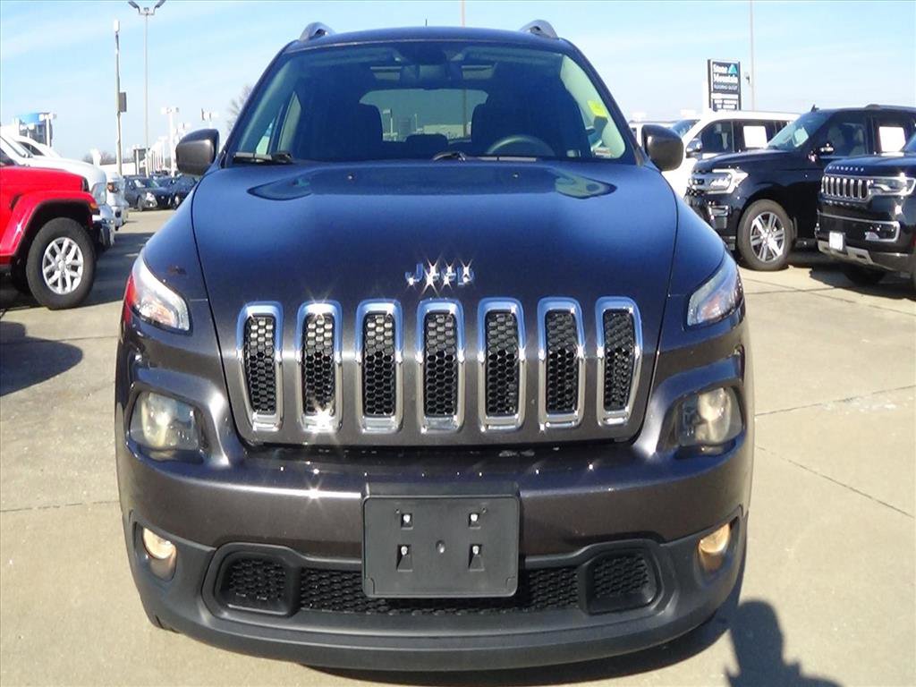Used 2015 Jeep Cherokee Latitude w/ Comfort/Convenience Group image 3