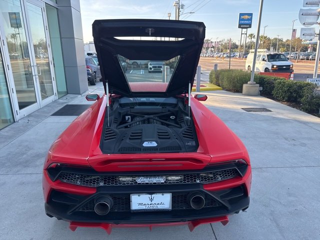 Used 2022 Lamborghini Huracan EVO image 7