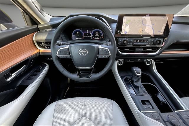 Used 2026 Toyota Grand Highlander FWD image 10