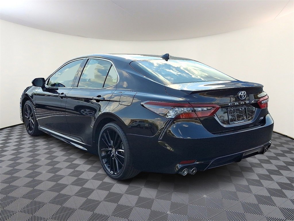 Used 2023 Toyota Camry XSE image 7