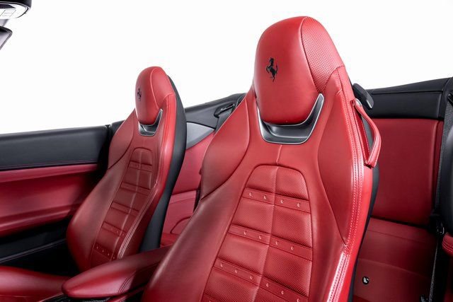 Certified 2020 Ferrari Portofino image 21