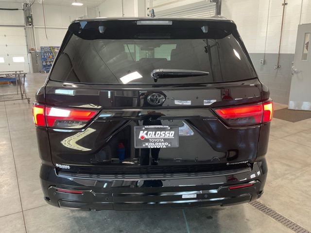 Used 2026 Toyota Sequoia Platinum image 5