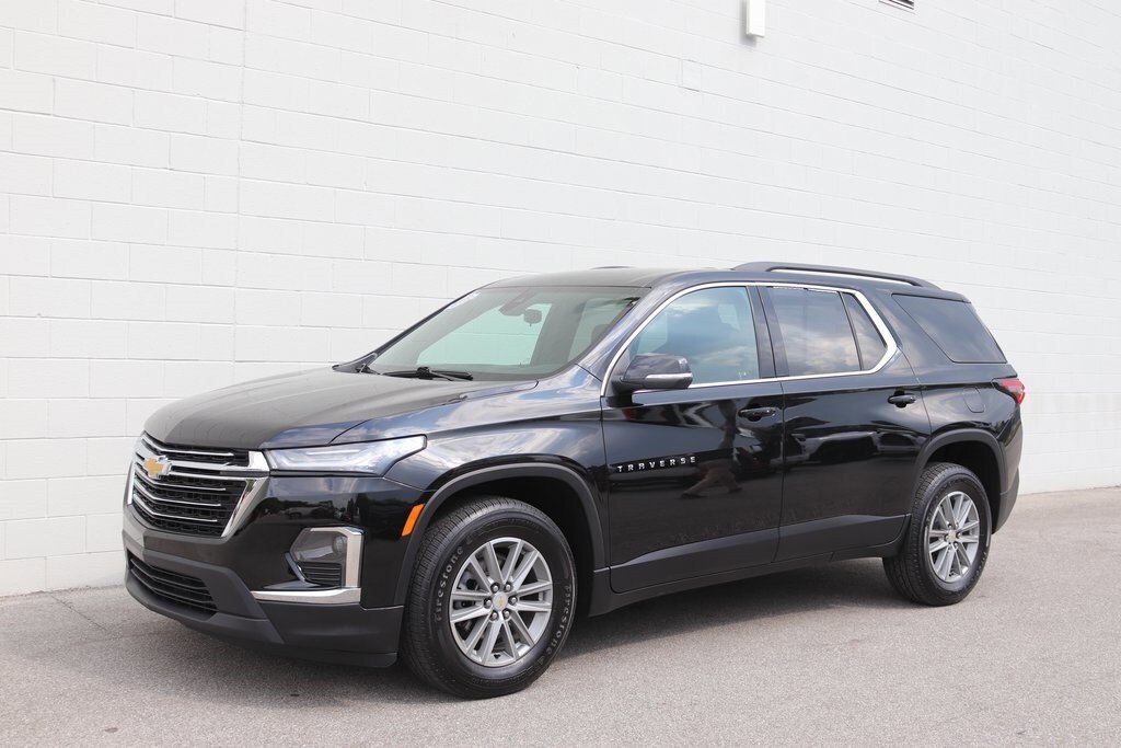 Used 2023 Chevrolet Traverse LT AWD/4WD image 13