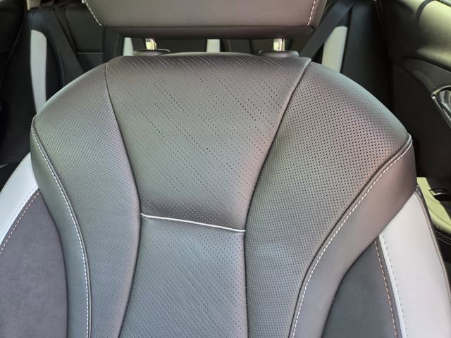 Used 2025 Buick Envision Sport Touring AWD/4WD image 17