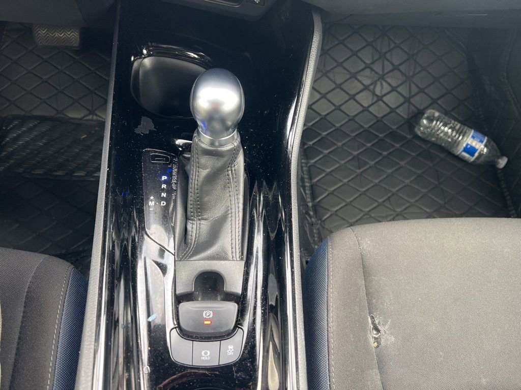 Used 2021 Toyota C-HR XLE FWD image 11