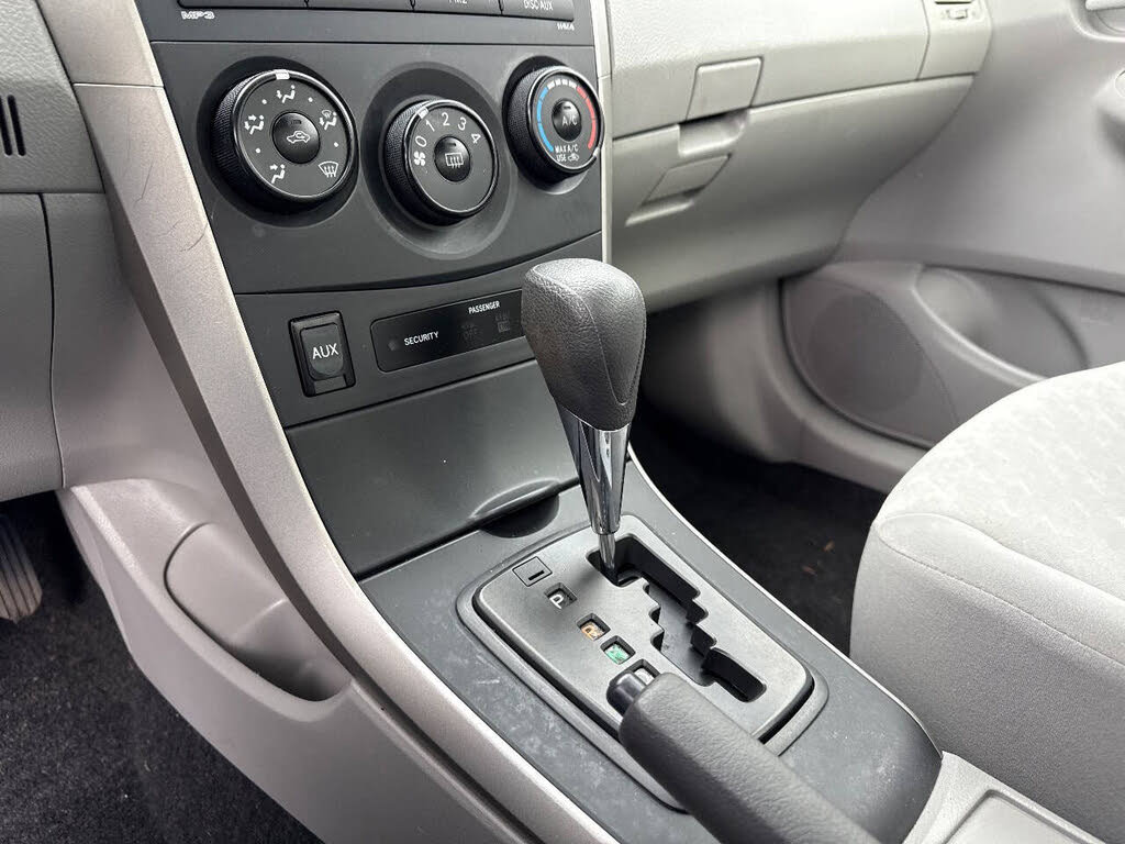 Used 2009 Toyota Corolla LE FWD image 22