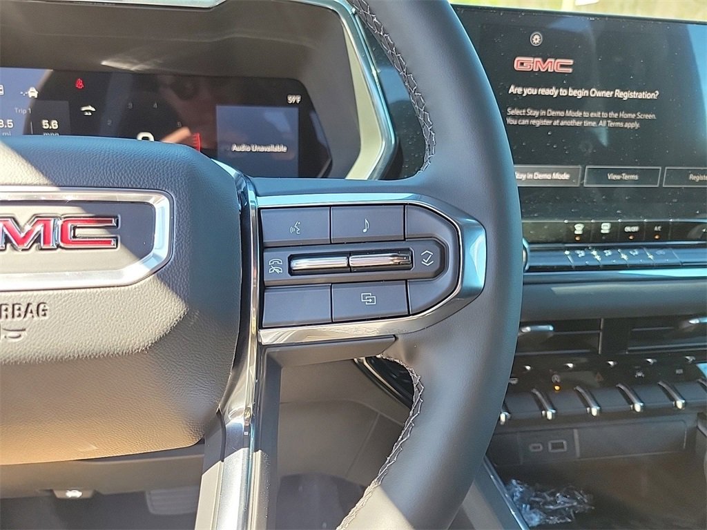 New 2025 GMC Canyon Elevation w/ Technology Package image 15