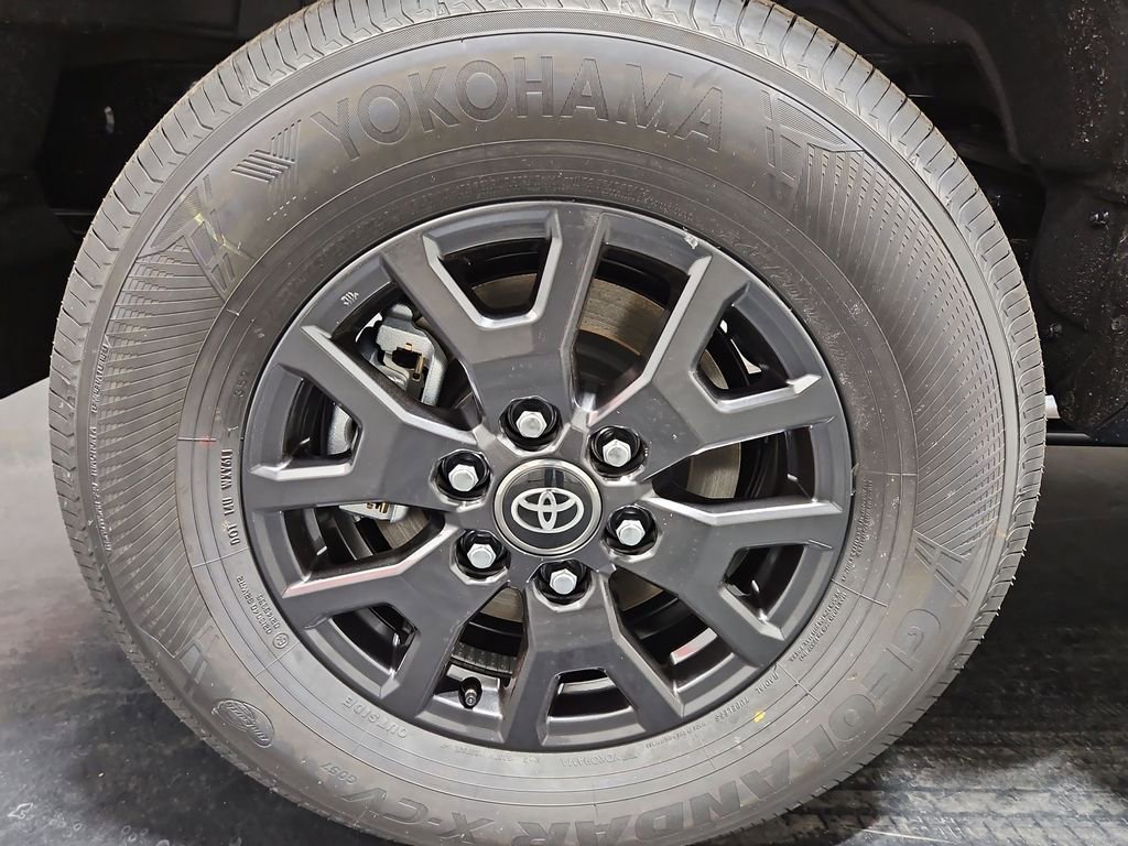 New 2026 Toyota 4Runner SR5 image 7