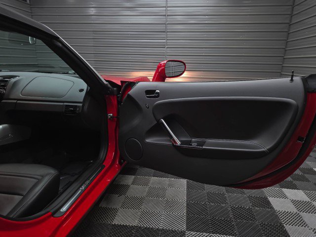 Used 2008 Saturn Sky Red Line RWD image 26
