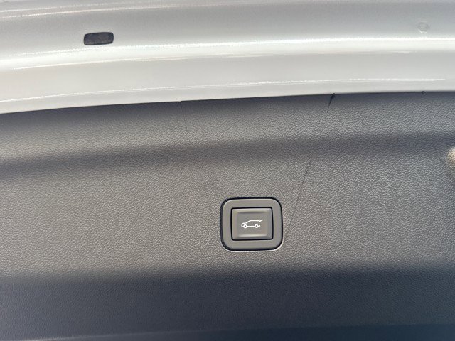 New 2026 GMC Yukon XL Denali w/ Sun & Power Step Package image 22